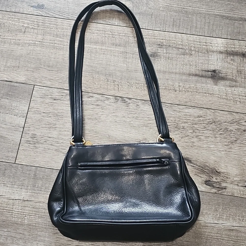 Tignanello Black Leather Shoulder Handbag Purse Gold Hardware Double Zippers